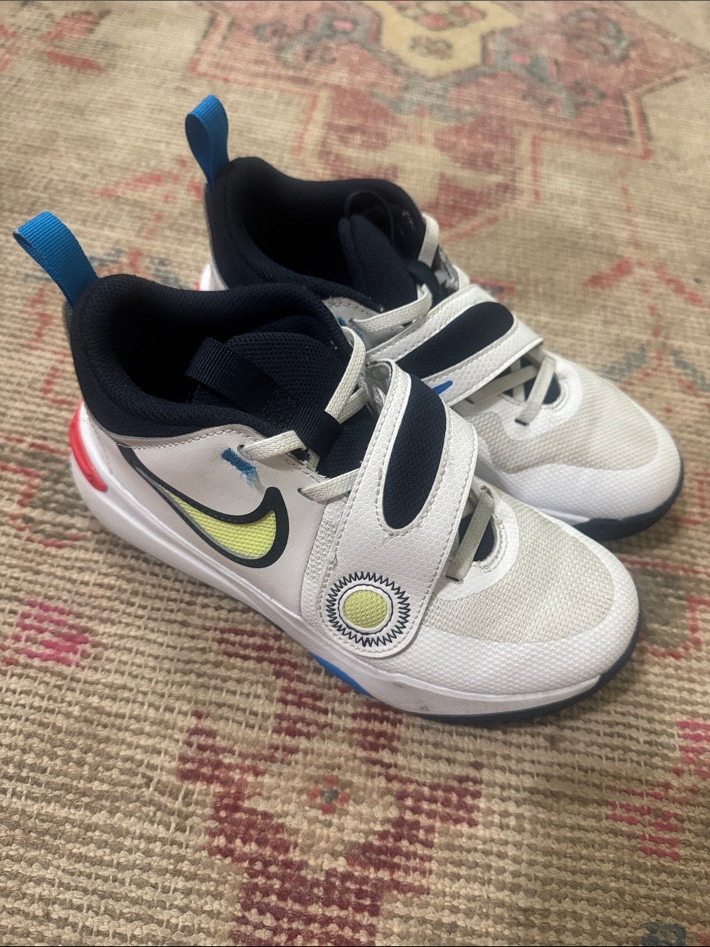 Nike Kids White, Navy Slip-On basketball Sneakers